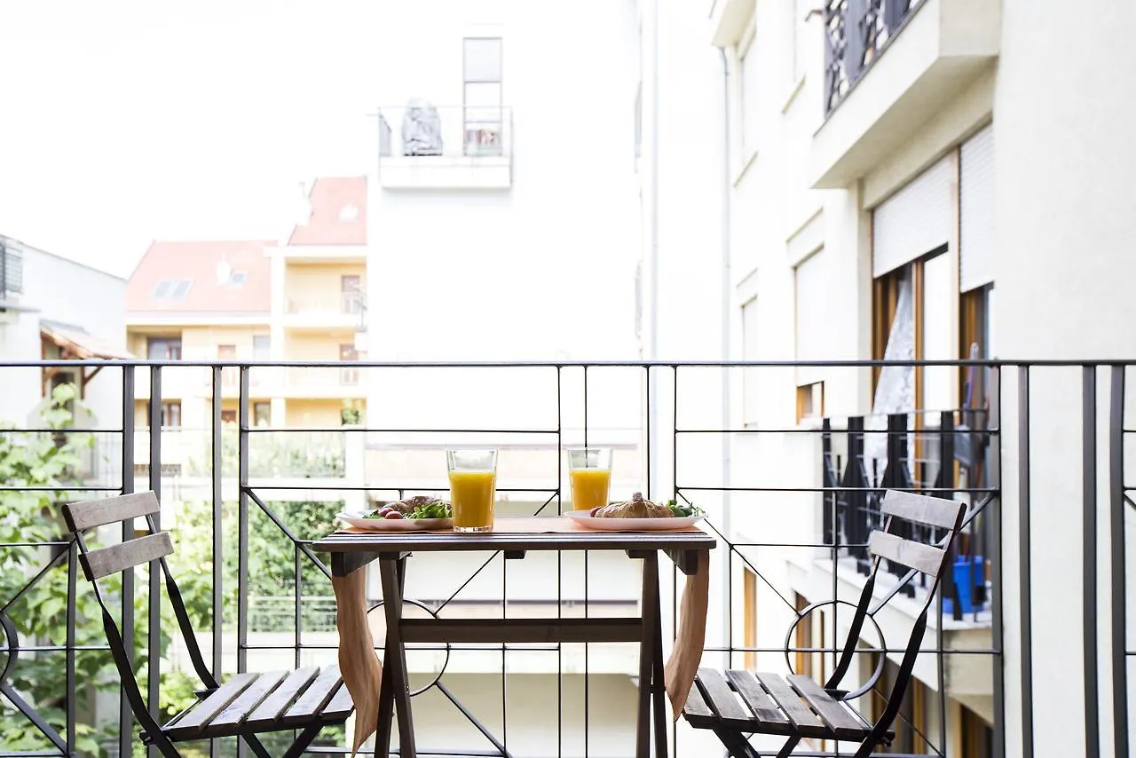 بودابست Urban Apartments Gozsdu