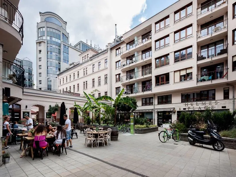 *** شقة فندقية بودابست Urban Apartments Gozsdu المجر