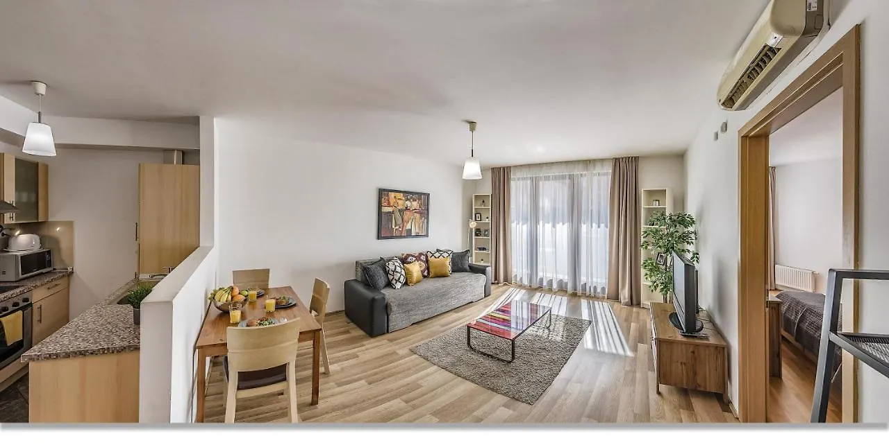 بودابست Urban Apartments Gozsdu المجر